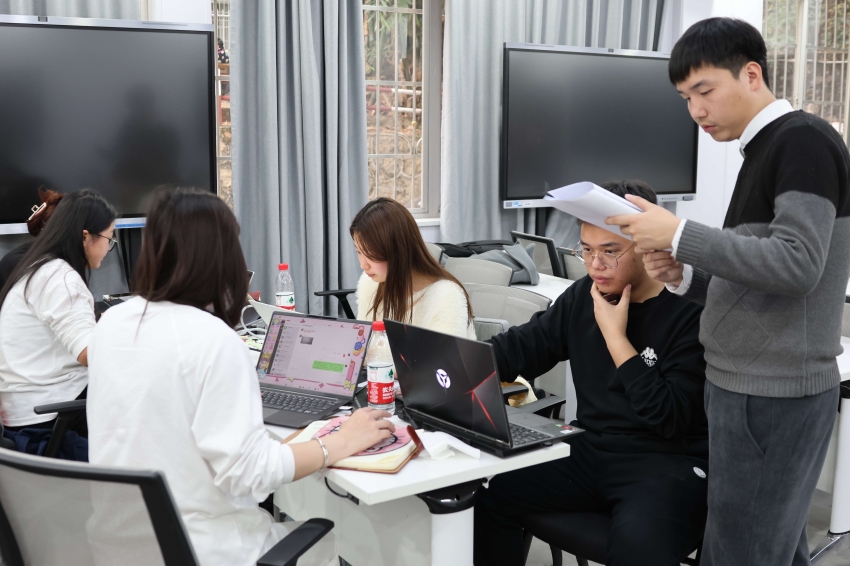 逐法而行 盈枝硕果——文法学院师生喜获全国第十届“五湖·漾翅杯”法律实践能力大赛多项荣誉 