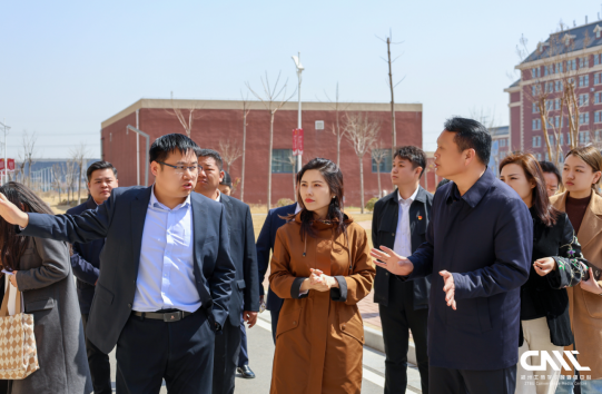 开封市教体局领导一行调研郑州工商学院兰考学院