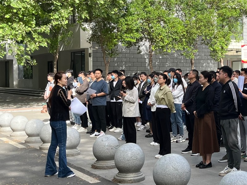 我校开展五一劳动节假期前安全卫生大检查活动
