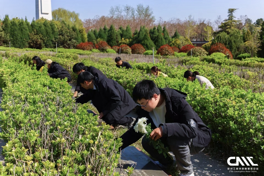 兰考学院举办清明缅怀英烈党日活动